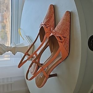 Alfani leather slingback heeled sandal in peach. Sz 5.5